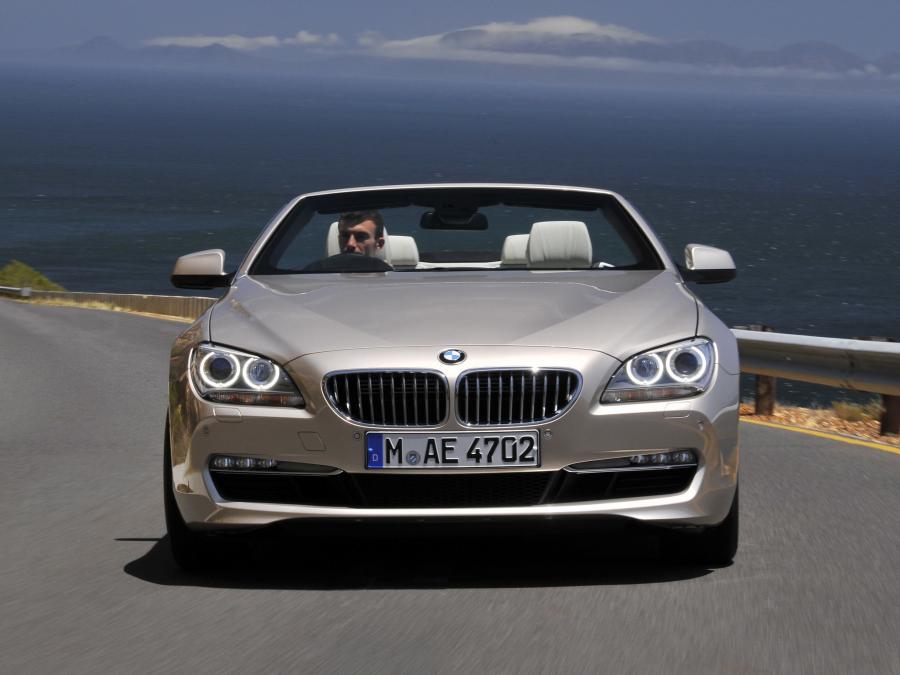  BMW 650i Convertible 2011 года  (ZA) (фото 12 из 16)